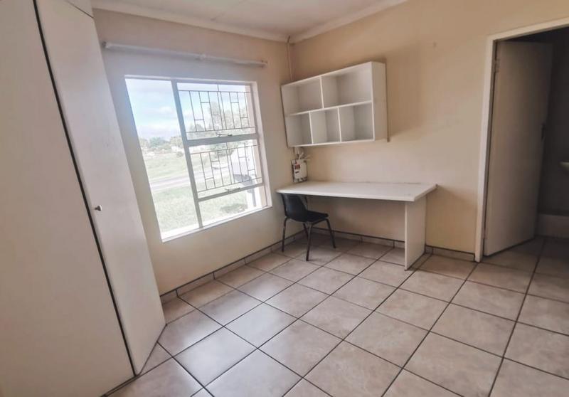 To Let 1 Bedroom Property for Rent in Die Bult North West